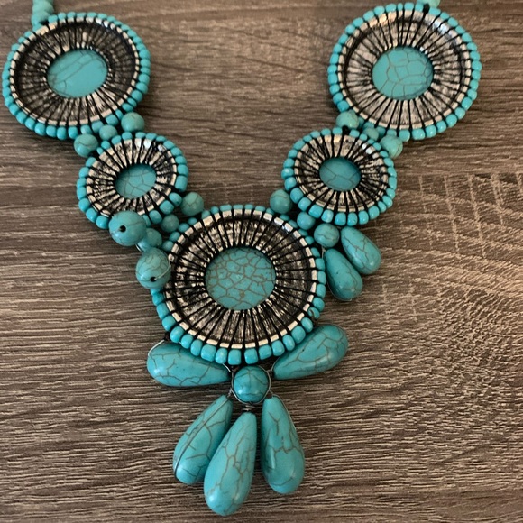 Turquoise Necklace - Picture 6 of 6